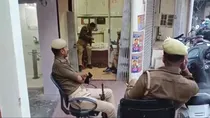 income tax raid at tobacco company office