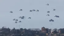 gaza hamas parachute 