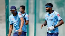 Ashish Nehra, Hardik Pandya