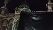  UP mosque covered with trampoline amid holi
