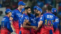 Dinesh karthik, RCB vs Punjab Kings, Mahipal lomror