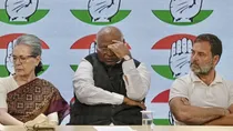 Congress gets 1700 crore rupees notice by income tax dept Delhi High Court tax reassessment plea