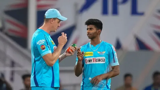 Mayank Yadav, Morne Morkel