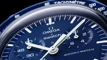 The super secret is out, and now we have the MoonSwatch in our lives. And what is that? Well it's basically an Omega Speedmaster Moonwatch, but Swatchified. 