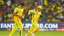 Maheesh Theekshana, MS Dhoni