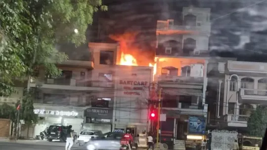 delhi vivek vihar baby care centre massive fire broke out seven babies died many rescued