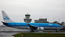 man sucked into running airplane engine dies amsterdam schiphol airport klm