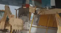 Hapur Bulldozer driver created a ruckus Viral Video