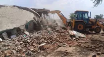 Houses built on government land by 11 persons were demolished