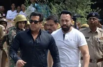 threat video to salman goes viral (photo-aajtak)