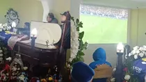 Family Halts Funeral To Watch Football 