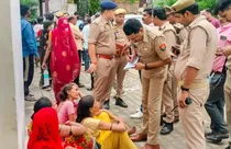 Hathras Stampede death toll on rise (photo-aajtak)