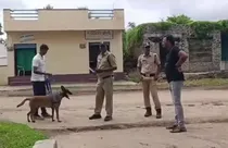 Sniffer dog seraching for the accused in Muchumarri area. (Photo: Screengrab/India Today)