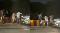 boys making reels cab driver making a video the boys beat him and broke his head in ghaziabad