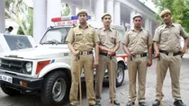 delhi police may replace personnel uniform with cargo t shirt as per weather conditions