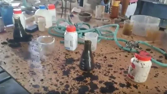 chemical reaction in school 