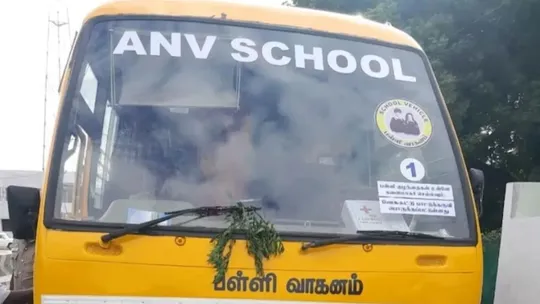 tamil nadu school van driver heart attack while driving saves 20 student lives before dying viral