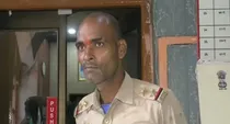 varanasi kashi vishvanath uttar pradesh fake inspector