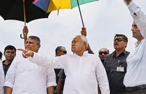 Nitish govt mandate on Temple, trusts (photo-PTI)