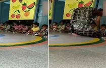 viral video of anganwadi workers (screengrab-india today)
