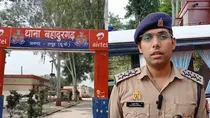 Police demanded one kg jalebi for register phone lost complaint in hapur