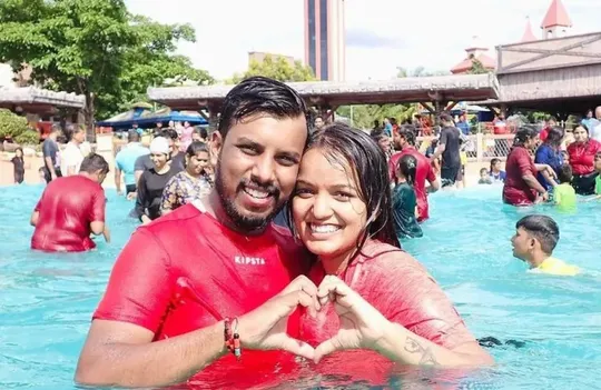 Navyashree and her husband Kiran (Photo-aajtak)