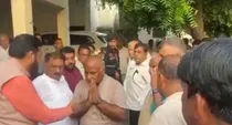 Karan Dev Kamboj donot handshake to nayab saini