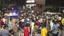 surat ganesh pandal stone pelting police arrest 28 files complaint against 300