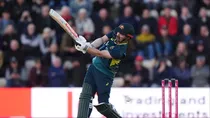 Travis Head, AUS vs ENG, Sam curran