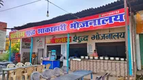 Uttar Pradesh yogi adityanath food stalls hotels restaurants have to mention name