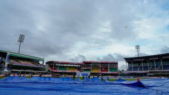 India vs England, Green park, Kanpur arrested