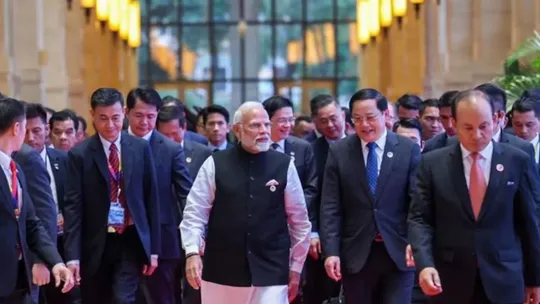 PM narendra modi asean east asia summit