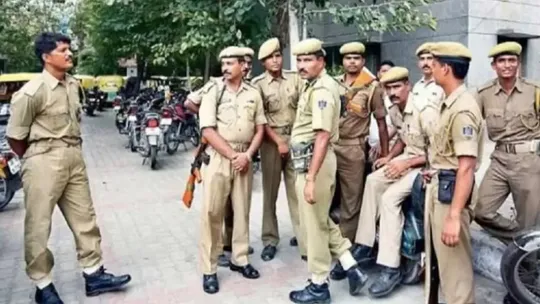 up police constables fake raid to hijack bus in rajasthan kidnapped four passengers for money caught