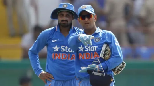 MS Dhoni, Harbhajan Singh