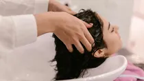 what is hair porosity its Types how to do hair porosity test and hair care tips