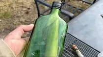 Mother had written a letter 26 years ago, now daughter found it sealed in a bottle on the lake shore