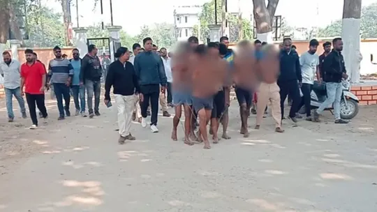 Bengali migrants stripped thrashed and paraded in Odisha’s Sundargarh for misbehaving with woman