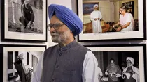 Former prime minister Manmohan Singh passes away in new delhi aiims