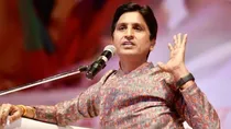 kumar vishwas targeted taimur name moradabad