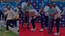 Vinod Kambli struggles to walk