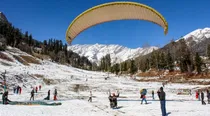 North Goa paragliding accident Woman tourist instructor die Himachal 2 Tourists Die