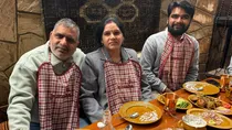 Father-son dinner Viral Photo