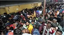 new-delhi-railway-station-stampede Administration on high alert MAHAKUMBH PRAYAGRAJ 