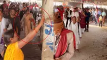 'Flyover Baba' went viral in Mahakumbh prayagraj devotees took blessings by jumping! video viral