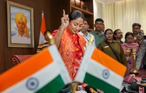 cm rekha gupta led delhi bjp govt terminated personal staff of ex cm atishi and told officers to report in their departments