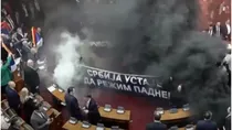 serbia parliament smoke grenade opposition mp support students protest