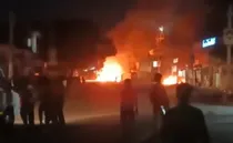 Jharkhand Giridih Holi Violence clashes vehicles set on fire police