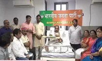 Kanpur bjp district president meeting in hospital ward bjp office Uttar pradesh