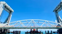 new Pamban Bridge pm modi inaugurates india first vertical lift railway bridge rameswaram