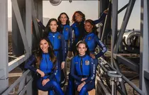  blue origin space mission katy perry along with lauren sanchez in space crew